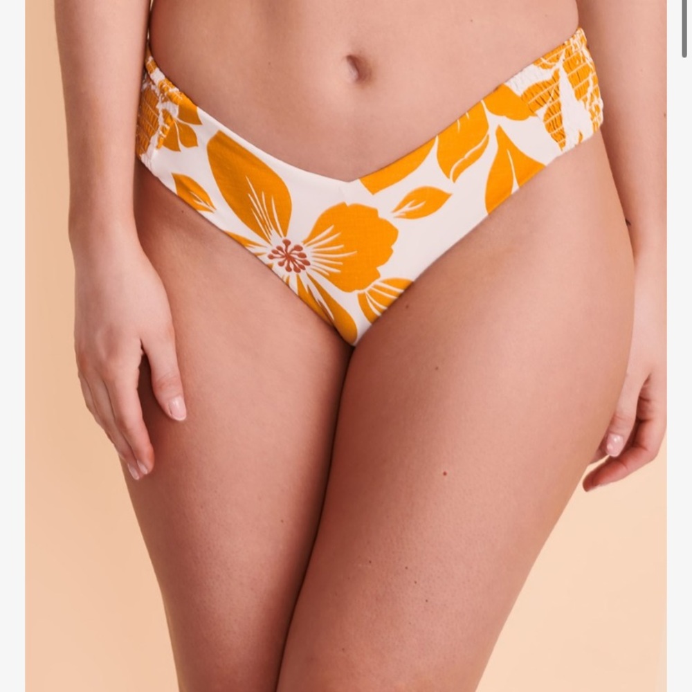 Rip Curl Azalea Shirred Long Line Tri Bikini Top - image 3